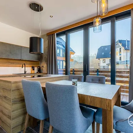 Tatra Suites Vila Himalaya Family 103 Apartment